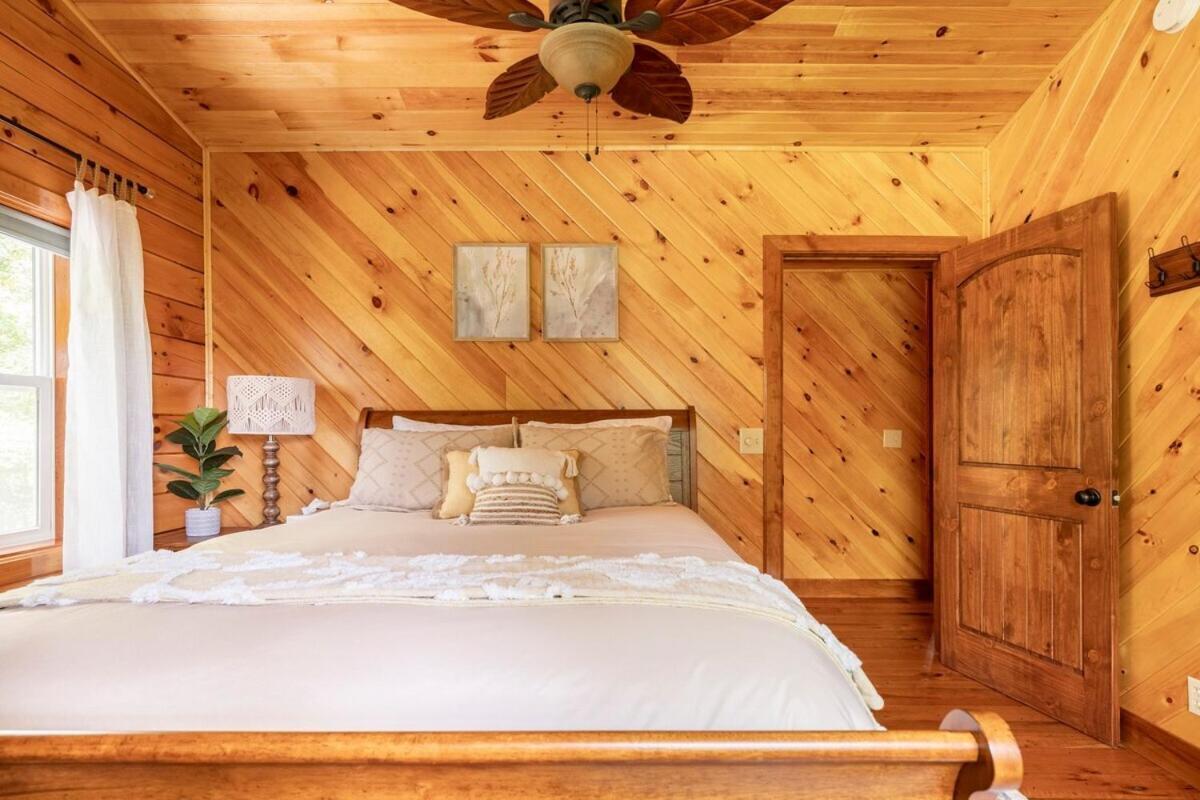 Secluded Wooded Cabin Near The Hocking Hills New Straitsville Екстериор снимка
