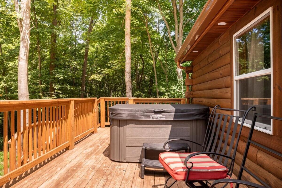 Secluded Wooded Cabin Near The Hocking Hills New Straitsville Екстериор снимка