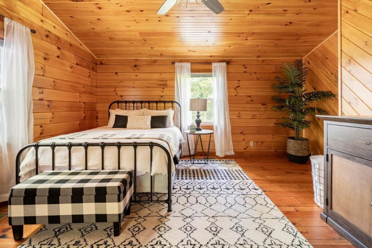 Secluded Wooded Cabin Near The Hocking Hills New Straitsville Екстериор снимка